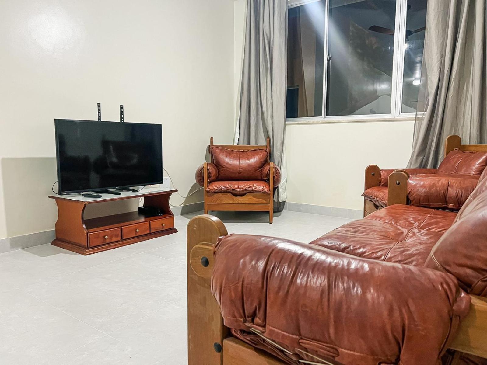 Apartamento Na Praia Do Forte - Poucos Passos Do Mar Cabo Frio Luaran gambar
