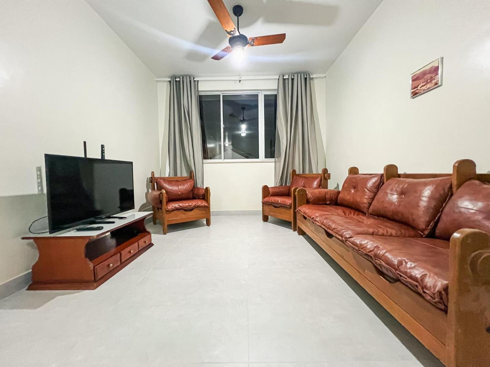 Apartamento Na Praia Do Forte - Poucos Passos Do Mar Cabo Frio Luaran gambar